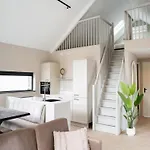 Luxury Ecovilla With Forest View For 6 Person Oirschot