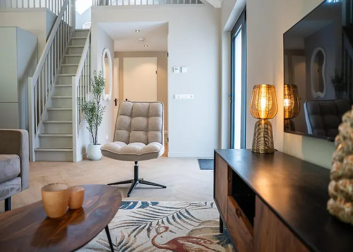 Luxury Ecovilla With Forest View For 6 Person Holiday home