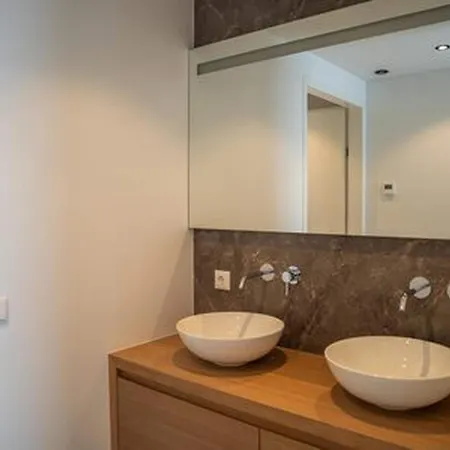 Hébergement de vacances Luxury Ecovilla With Forest View For 6 Person *