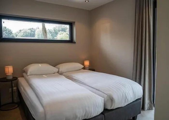 Luxury Ecovilla With Forest View For 6 Person Hébergement de vacances